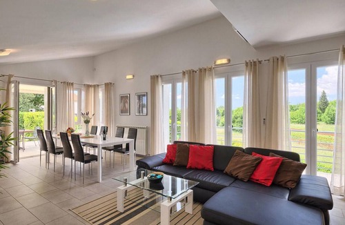 Bicici House | Gorgeous home in Svetvincenat