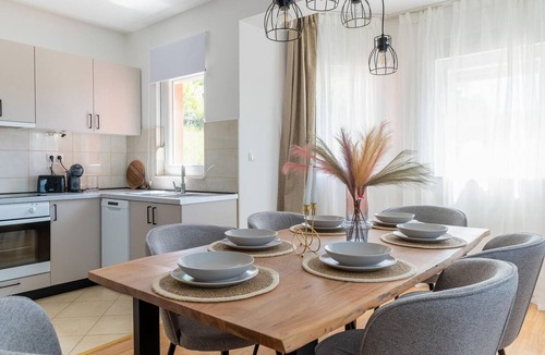Citluk House | Gorgeous home in Sinj with private swimming pool, can be inside or outside