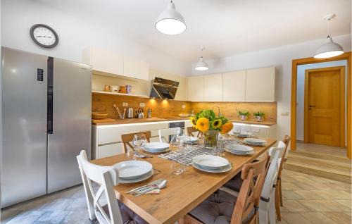 Koper House | Gorgeous Home In Smarje