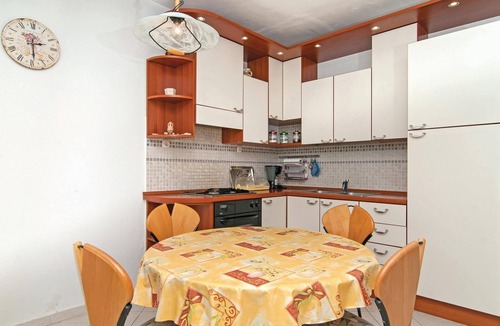 Supetar House | Gorgeous home in Supetar with WiFi