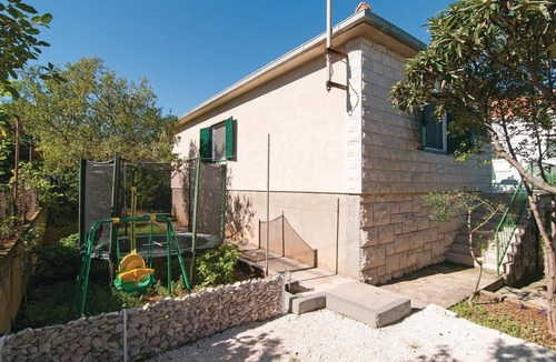 Supetar House | Gorgeous home in Supetar with WiFi