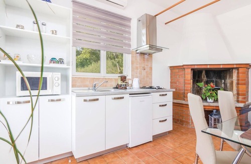Rasa House | Gorgeous home in Trget