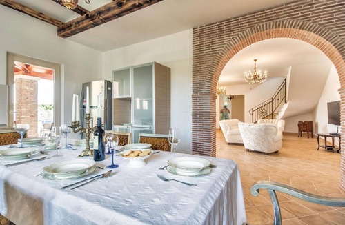 Valtura House | Gorgeous home in Valtura