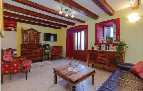 Zlobin House | Gorgeous Home In Zlobin With Heated Swimming Pool