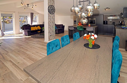 Zrnovnica House | Gorgeous home in Zrnovnica