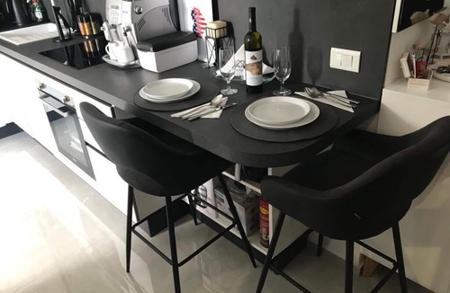 Pjescana Uvala Apartment | -Great duplex apartment -with a view of the sea -located right on the beach -underground garage