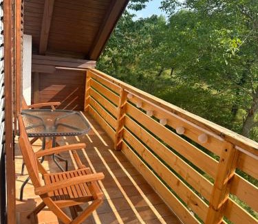 Zalec Apartment | Green Breeze - Private Hot Tub Retreat