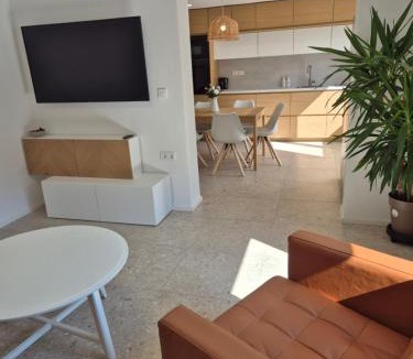 Kamnik Apartment | Green River Apartment