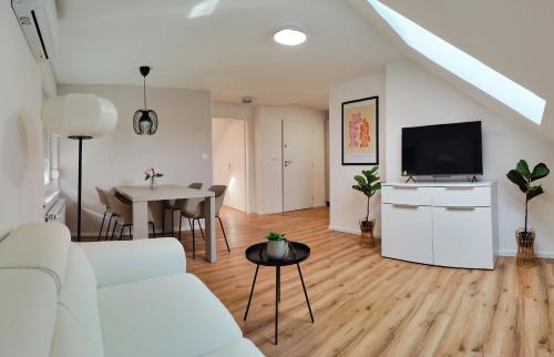 Bezigrad District Apartment | Greg's House Apartments