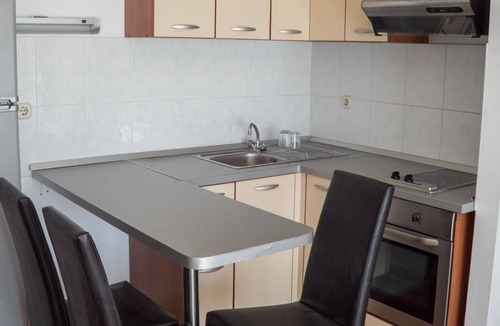 Donja luka Apartment | Große Wohnung in Donja Luka mit Eigenem Balkon und Meerblick by Interhome