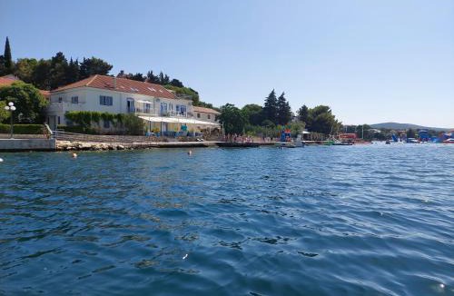 Maslenica House | Group Holiday Accommodation Natura Croatia, Sleeps Up To 13 People