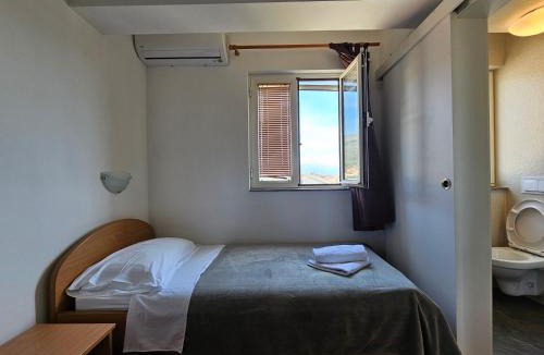Kastel Luksic House | Guest House Mamut