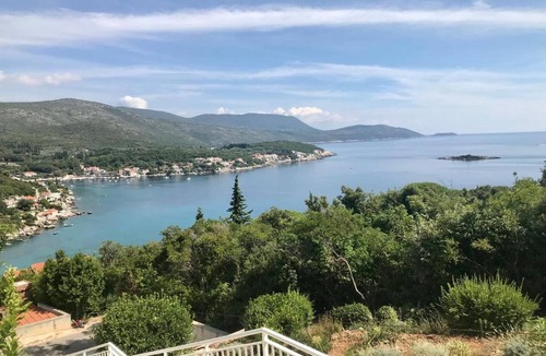 Molunat Apartment | Guest House Rooms Rose - Romantic Double Room with Balcony and Sea View (No.1)