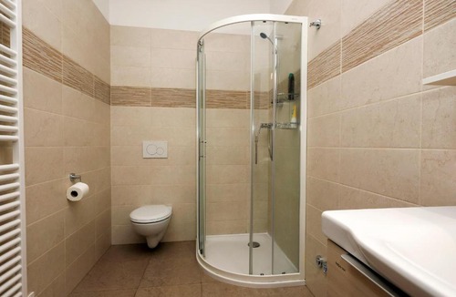 Nova Gorica Hotel | Guesthouse Rajski okusi Sveta Gora