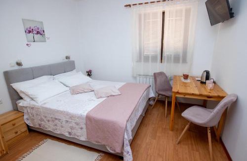 Prestranek House | Guesthouse Sanabor