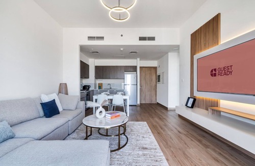 Dubai Apartment | GuestReady - Golden paradise in Dubai Hills