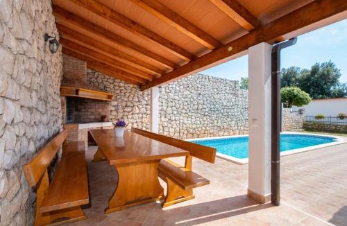 Koromacno House | Haus Marija Brovinje by 22Estates