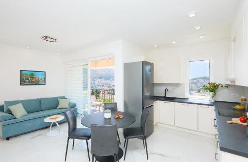 Babin Kuk Apartment | Hedera Estate Hedera A48