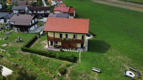 Kobarid Apartment | HišaŠmihelka