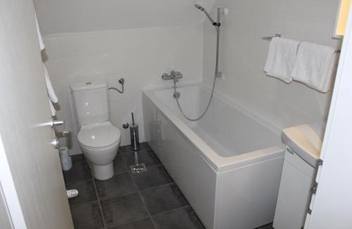 Crnomelj House | Hiša nasprot Sonca