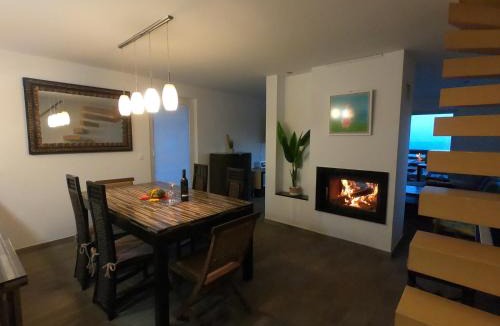 Ambroz pod Krvavcem House | Hiša v mesečini - Moonlight house