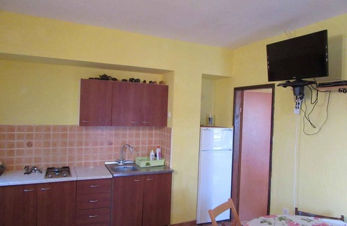 Razanac Apartment | Holiday apartment 100m from the beach with sea views