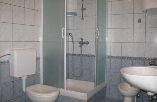 Lopar Apartment | Holiday apartment 150 m from the sea