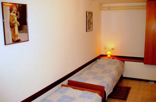 Valbandon Apartment | Holiday apartment 150 m to the Adriatic Sea and with air conditioning