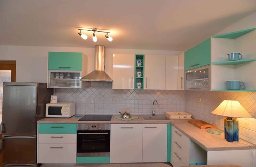 Petrcane Apartment | Holiday apartment 30 m from the beach