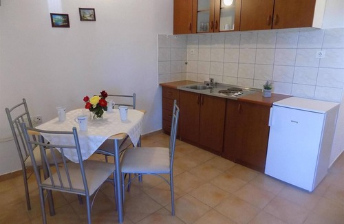 Lopar Apartment | Holiday apartment 50 m to the Adriatic Sea