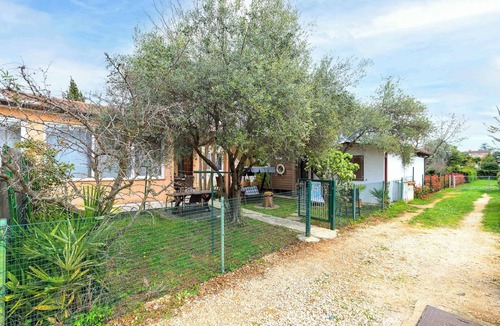 Basanija Apartment | Holiday apartment Cheap accommodation in a great location