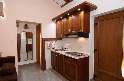 Opatija Apartment | Holiday apartment facing the sea with terrace
