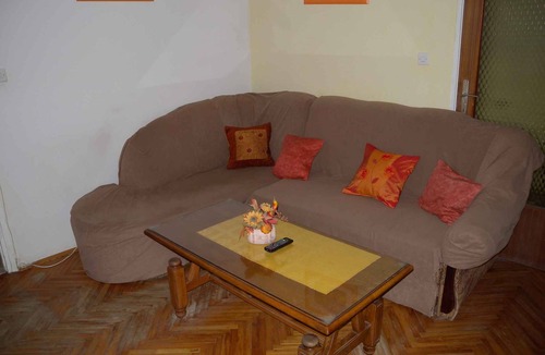 Rtina Apartment | Holiday apartment in a small town with sea view