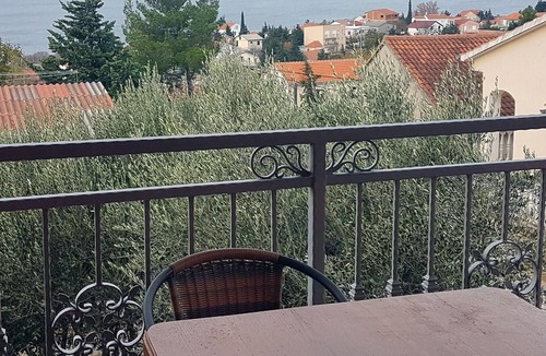 Gornji Karin Apartment | Holiday apartment Karin for 1 - 6 persons with 2 bedrooms - Holiday apartment in one or multi-family