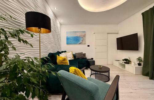 Zupa dubrovacka Apartment | Holiday Apartment Lira jacuzzi - sea view- terrace
