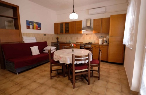 Malinska Apartment | Holiday apartment mit Terrasse und Klimaanlage