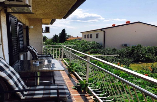 Municipality of Omisalj Apartment | Holiday apartment with air conditioning and Internet