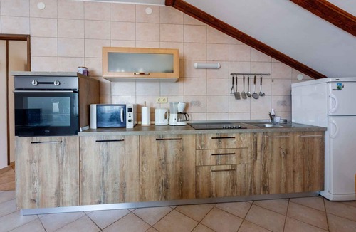 Crikvenica Apartment | Holiday apartment with air conditioning, internet and sea view