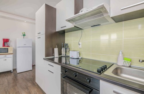 Klimno Apartment | Holiday apartment with and sea view