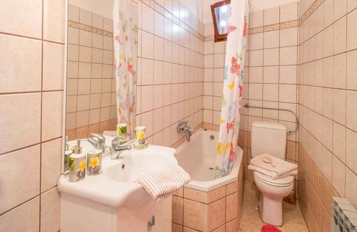 Vrbnik Apartment | Holiday apartment with air conditioning 150 m from the Adriatic Sea