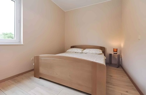 Srima Apartment | Holiday apartment with air conditioning and internet