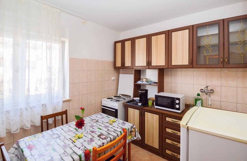Vintijan Apartment | Holiday apartment with air conditioning and parking