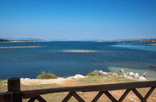 Vintijan Apartment | Holiday apartment with air conditioning and parking