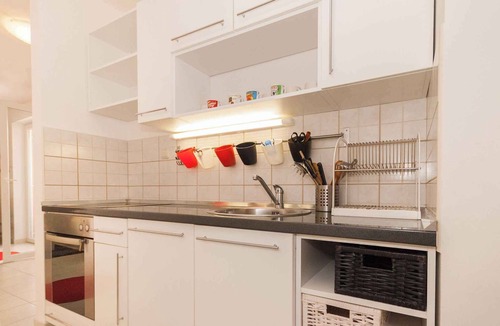 Jurandvor Apartment | Holiday apartment with balcony and air conditioning