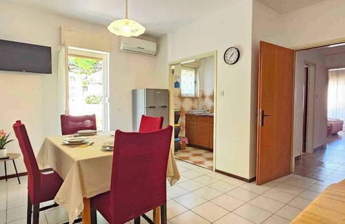 Krk Apartment | Holiday apartment with balcony in quiet surroundings