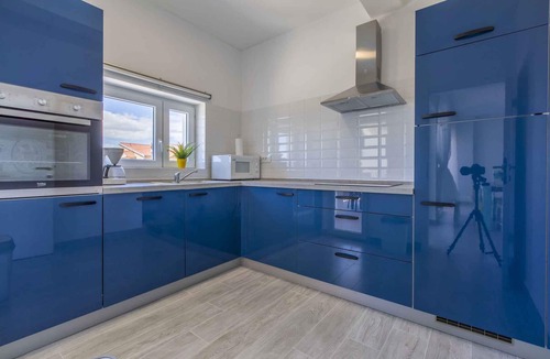 Dramalj Apartment | Holiday apartment with air conditioning and outdoor pool