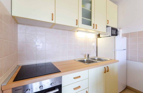 Klanfari Apartment | Holiday apartment with a/c