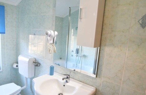 Pobri Apartment | Holiday apartment with air conditioning and terrace