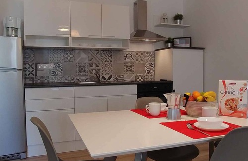 Malinska-Dubasnica Apartment | Holiday apartment with internet access