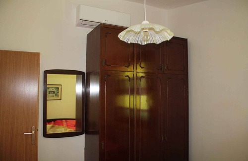 Povljana Apartment | Holiday apartment with terrace and sea view